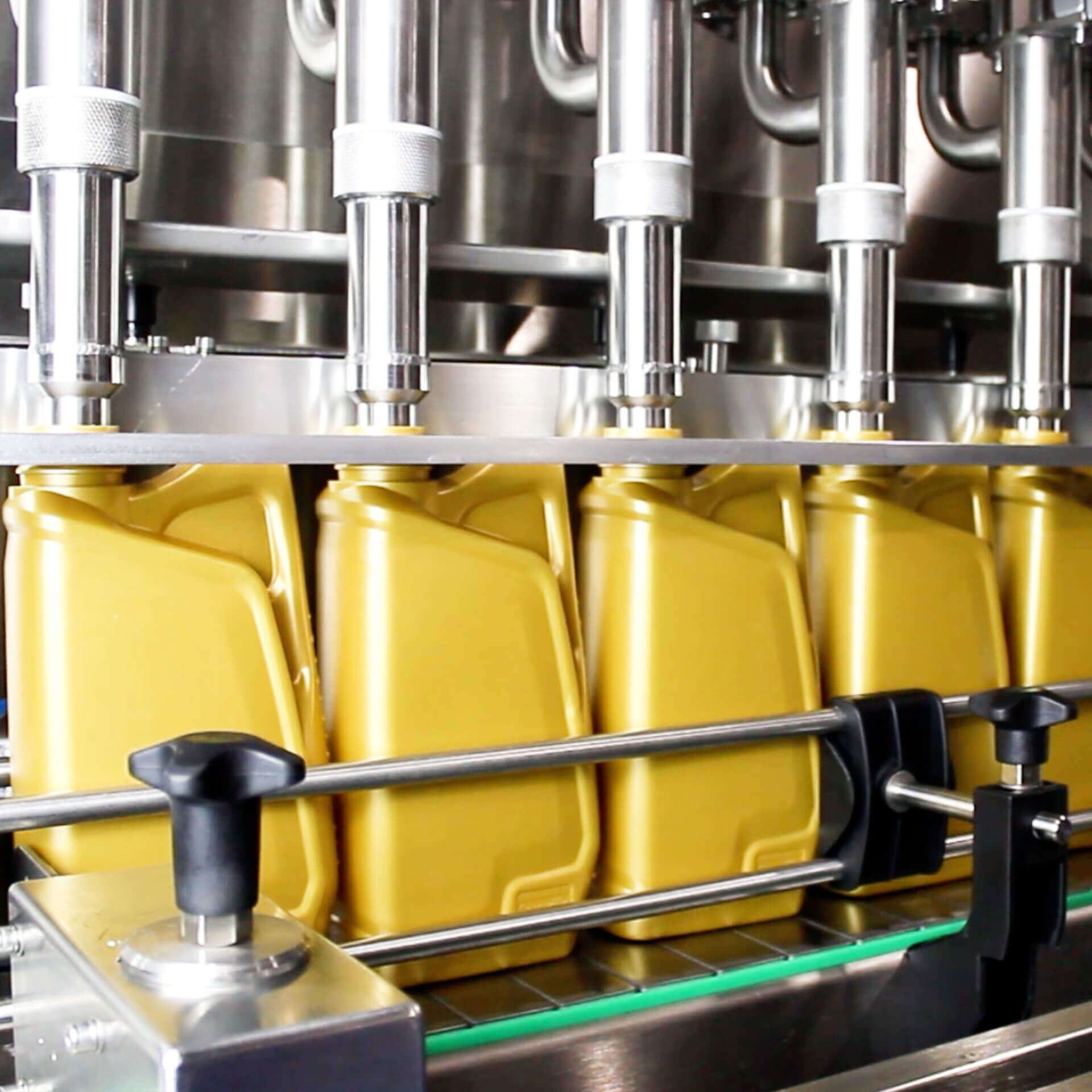 Mount Packaging - Chemical Oil Filler
