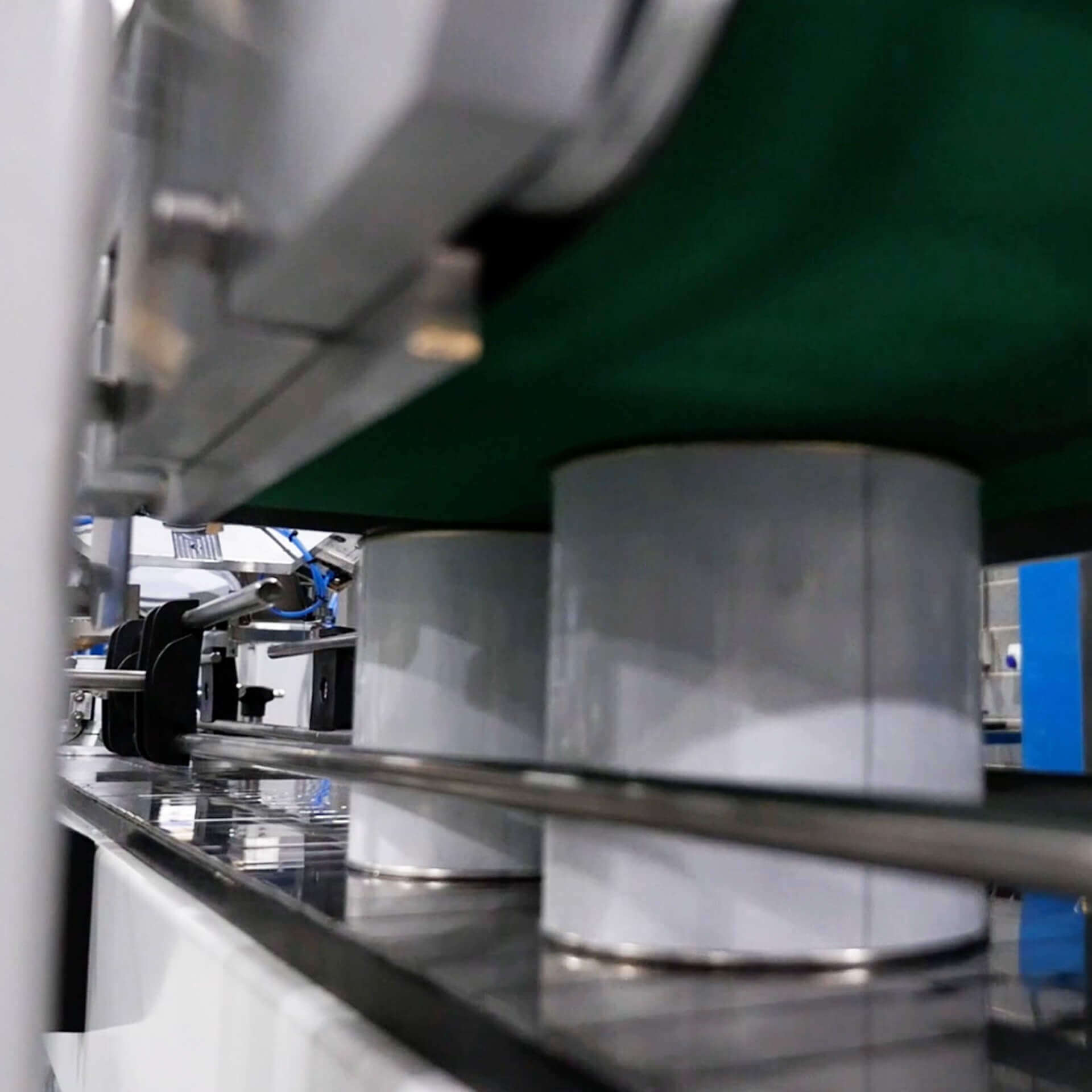 Mount Packaging - Paint Machinery Cans
